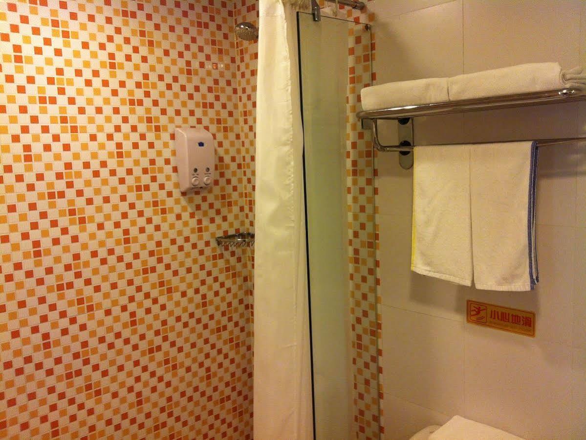 Home Inn Shanghai Century Park المظهر الخارجي الصورة