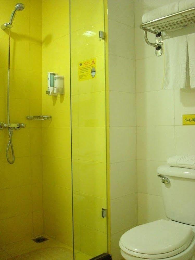 Home Inn Shanghai Century Park المظهر الخارجي الصورة